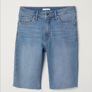 SOLD ‼️NWOT Ripped Jean Short